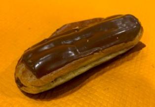 éclair au chocolat